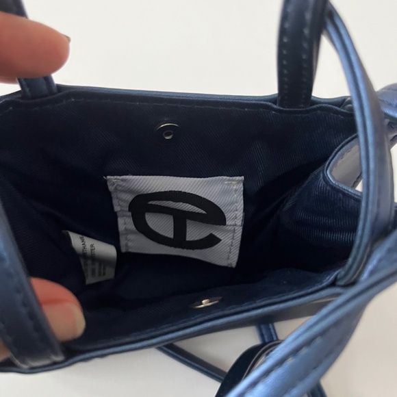 Telfar small shopping crossbody - Picture 3 of 3